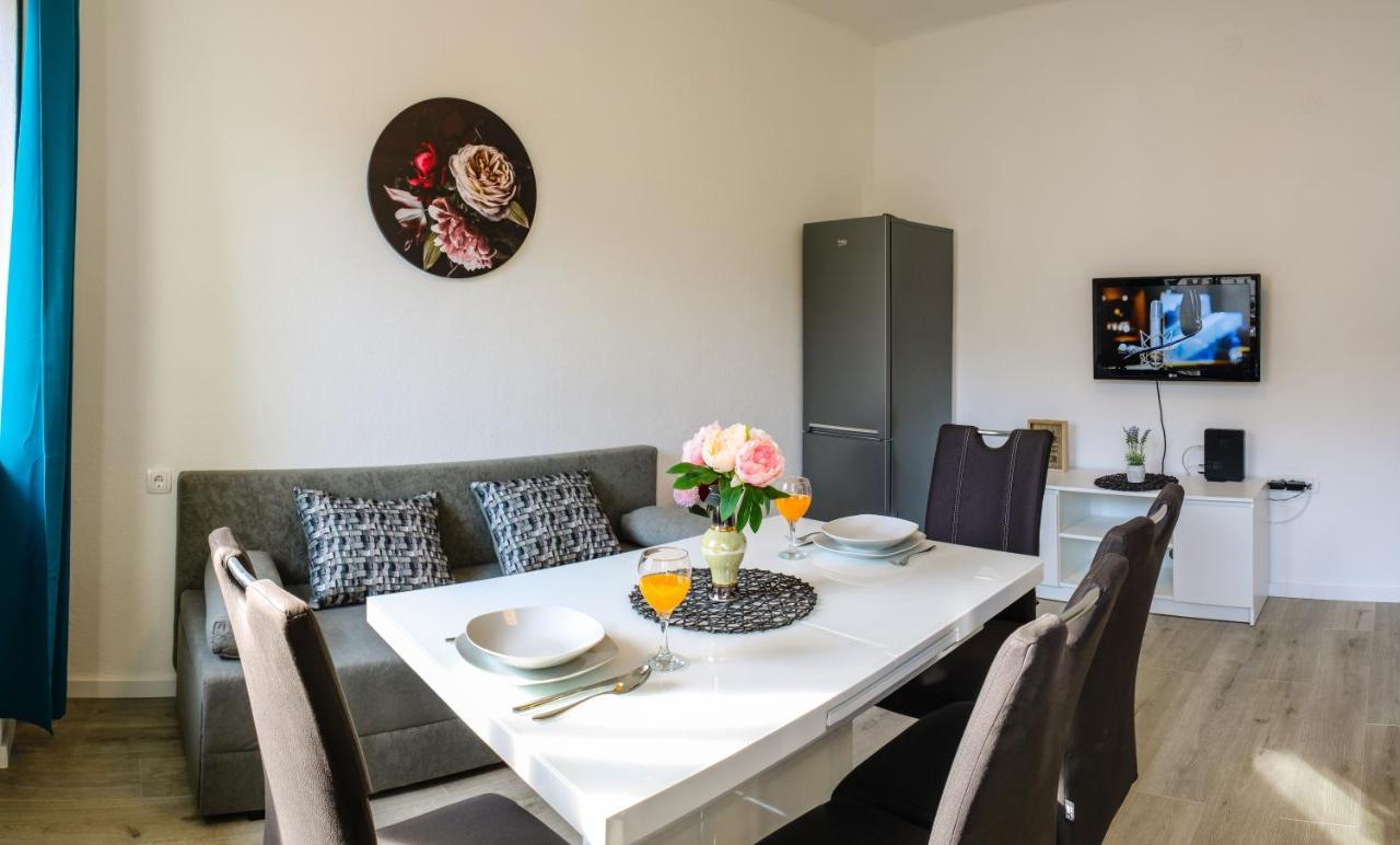 Tonka'S Beautiful Apartment In City Centre 斯普利特 外观 照片